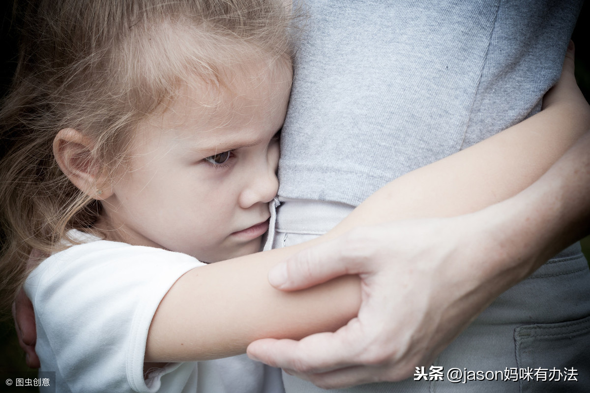 婴儿被吓到是什么症状？这些土方法都靠谱吗？该如何去惊