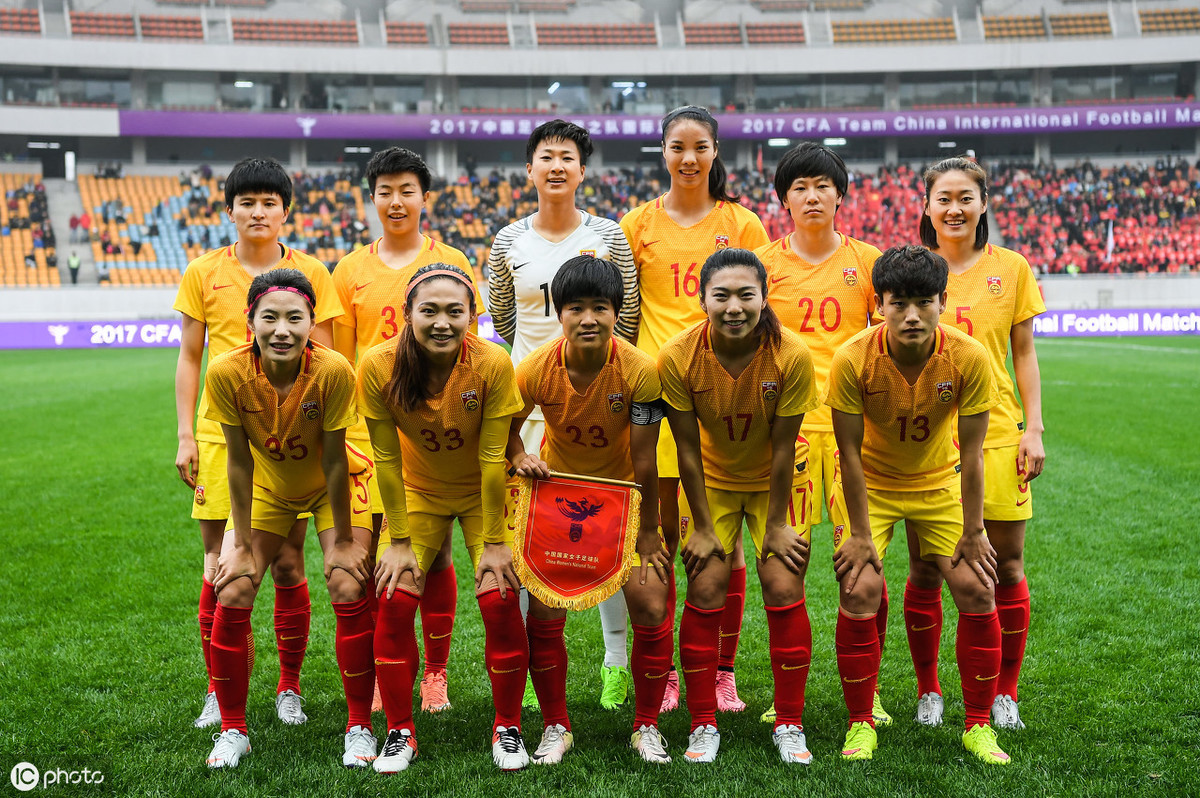 香港解说中国女孩世界杯(中国女足虽败犹荣，解说：韧劲值得尊敬，女解说：学到了很多)