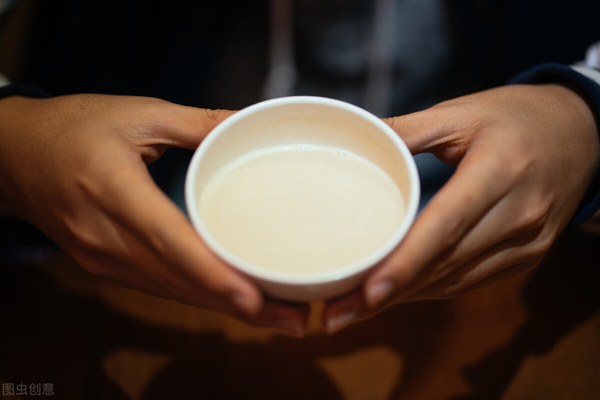 酥油茶是怎么做的（酥油茶的背后历史起源）