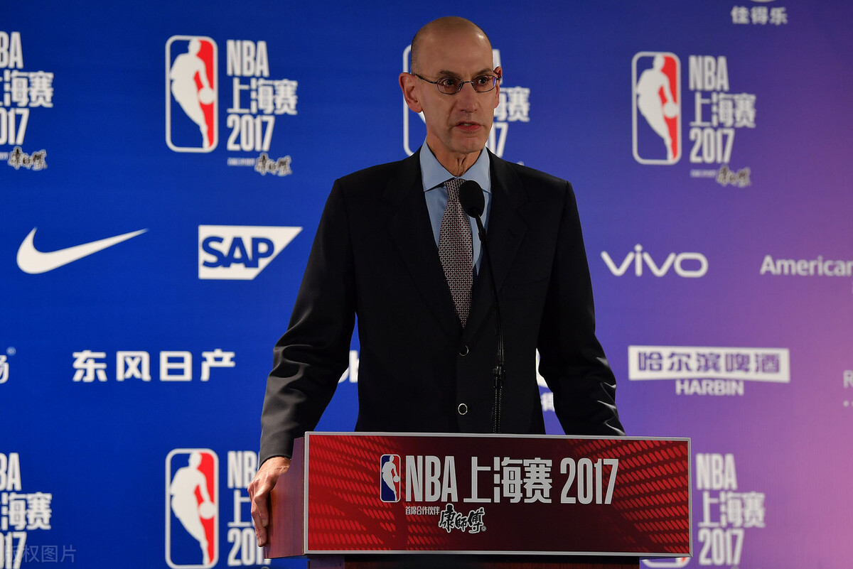 为什么nba有裁判(NBA裁判有争议？为什么不使用机器人裁判？)