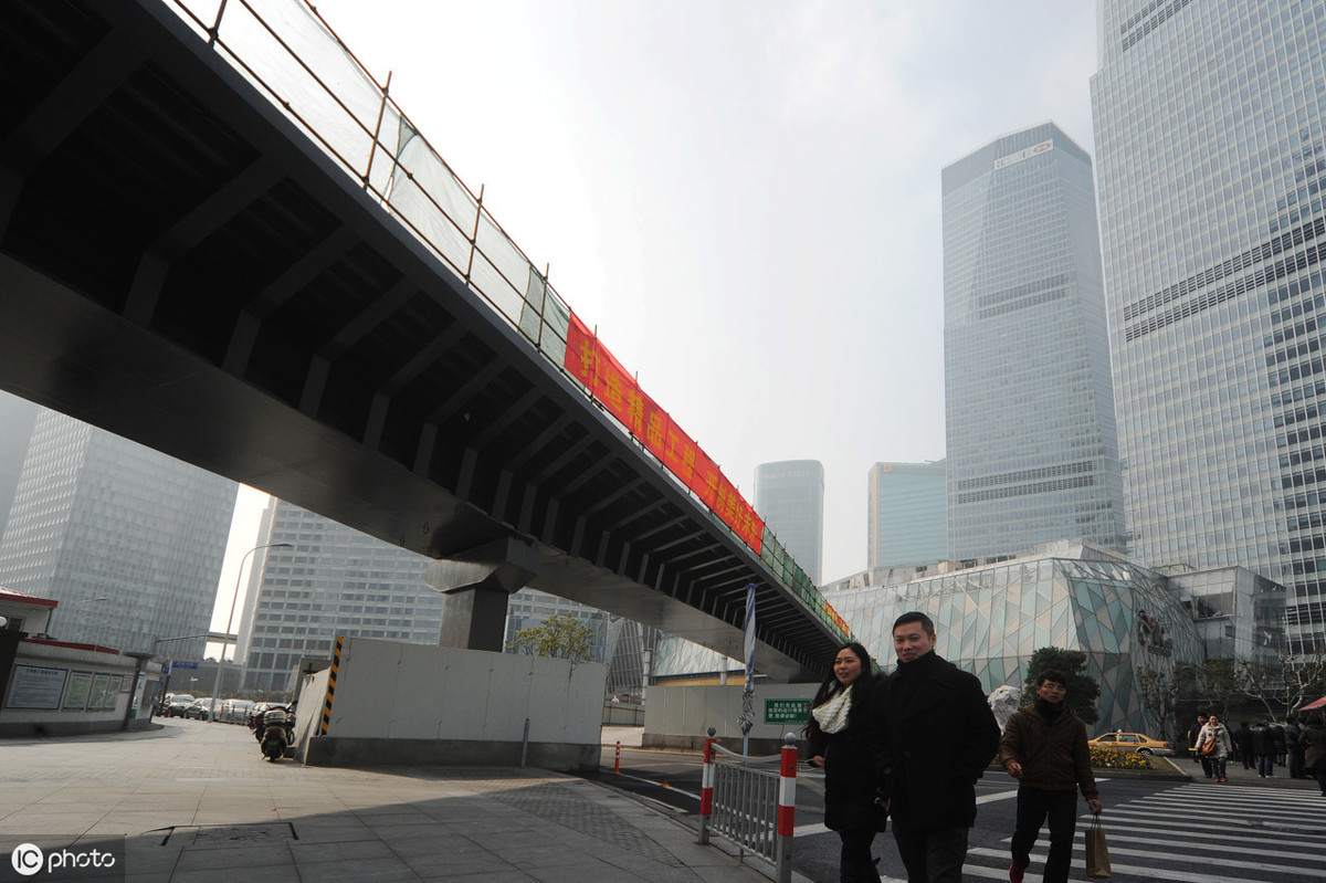 三大要点稳控超高层高空连廊施工，缺一不可