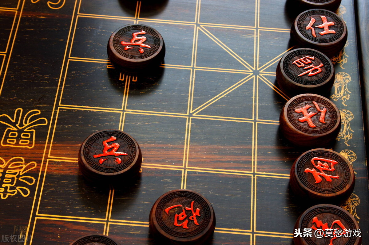 象棋开局布阵法口诀(新手必须学的下象棋开局的技巧,知道这些才能进步