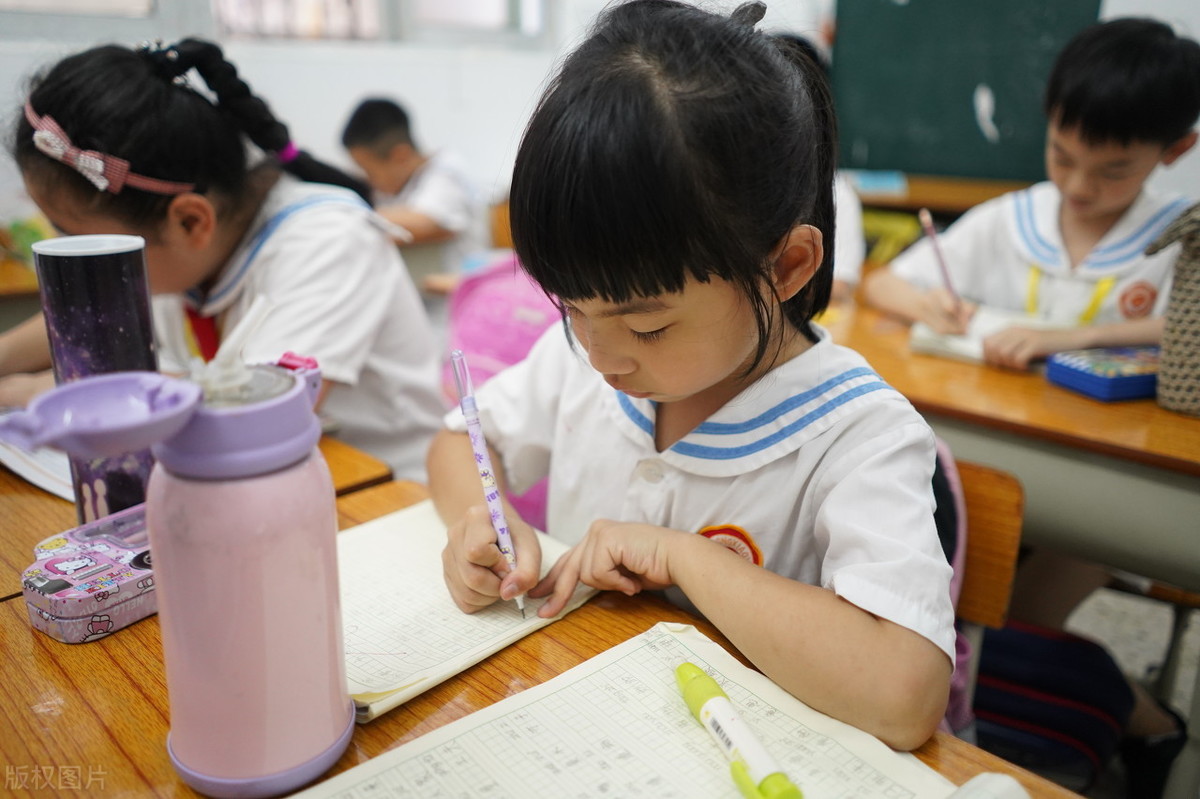小学生作文常用拟人、比喻、排比、夸张句汇总