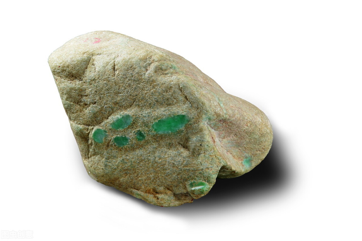 玻璃种翡翠原石（怎么辨别翡翠是真是假）-第1张图片