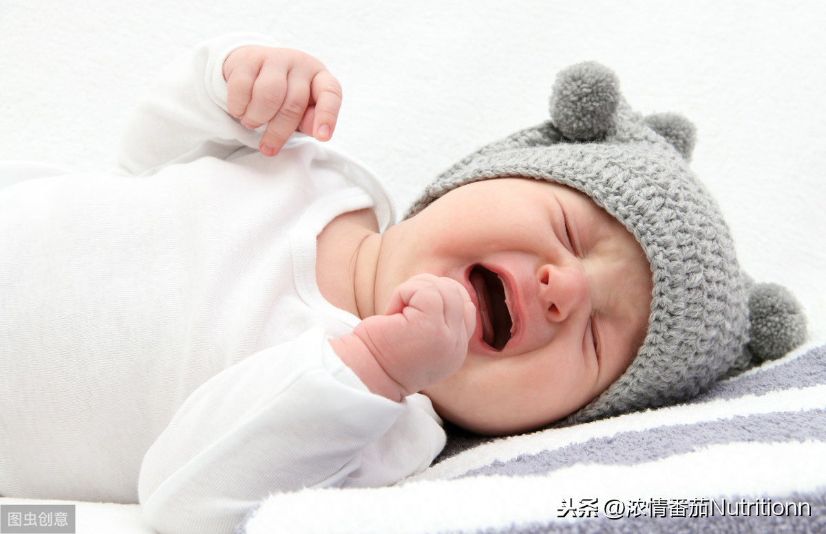 宝宝睡觉时突然大哭，到底为什么？看完5个原因你就踏实了