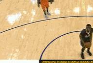 篮球发球可以自己发自己接吗(NBA赛场十大搞笑瞬间：詹姆斯左手盖自己右手，麦基给对手发球)