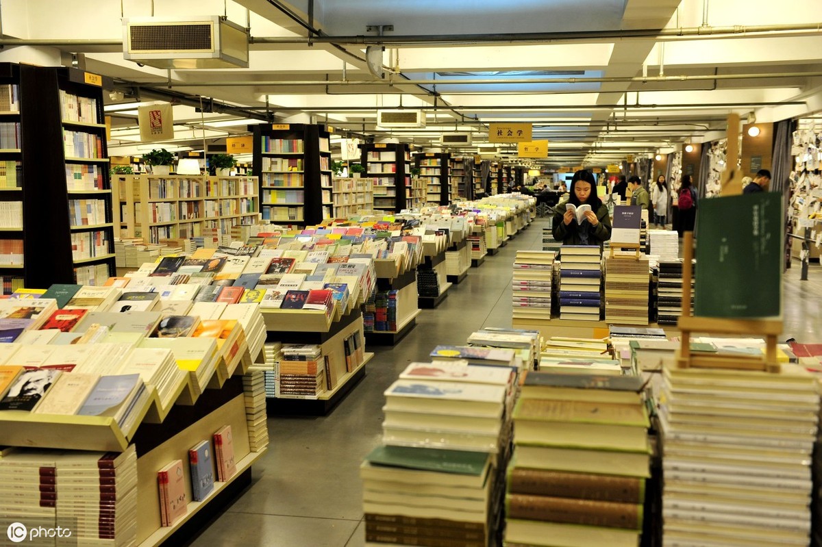 文艺的避暑胜地！南京这10家先锋书店，你都去过几家？