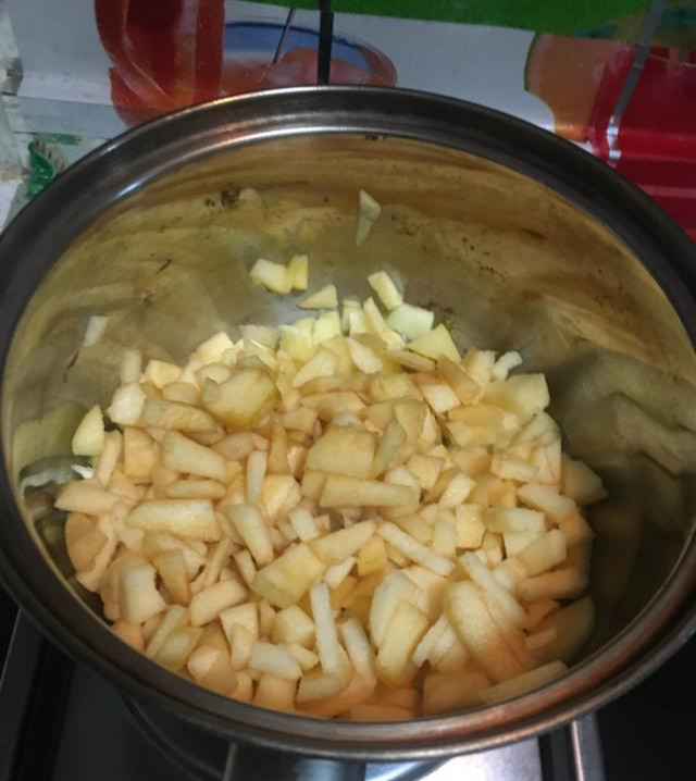 教你在家做好吃的苹果派，外皮酥脆，内里酸甜，做法也特详细