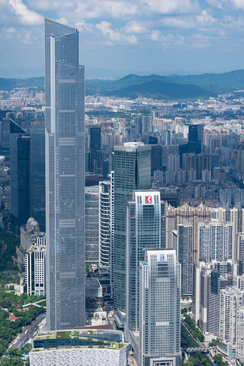 广州最高的楼叫什么楼（广州最高的楼在什么地方）