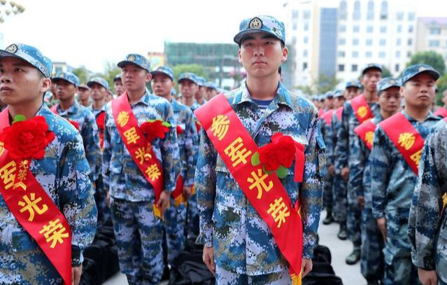 大学生当兵和“挂科”有关吗？