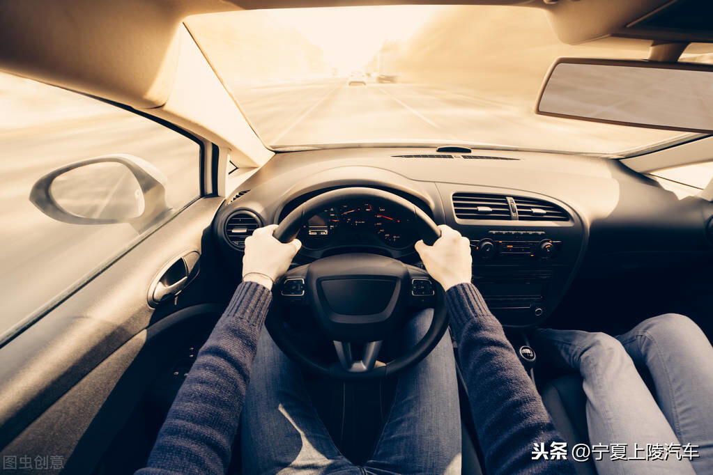 方向盘打一圈是多少度，方向盘打一圈45度图解