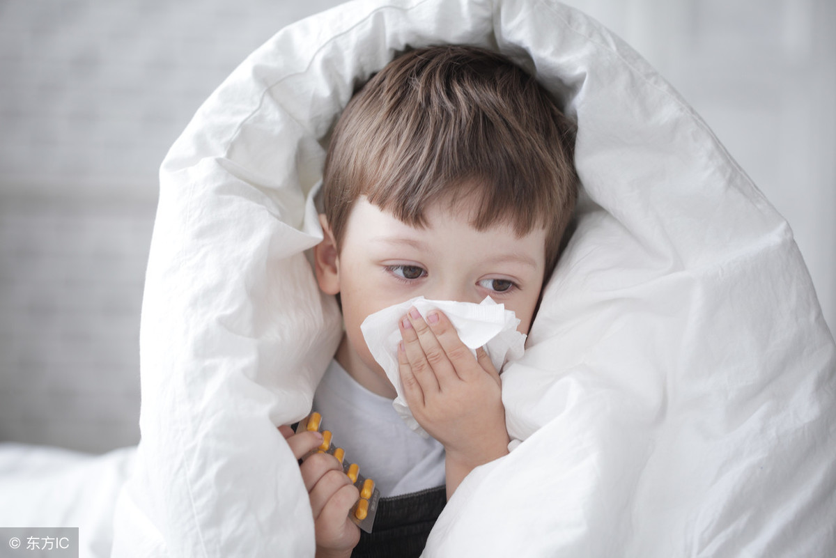 孩子EB病毒感染，症状像感冒，目前进入高发期，老师和家长要注意