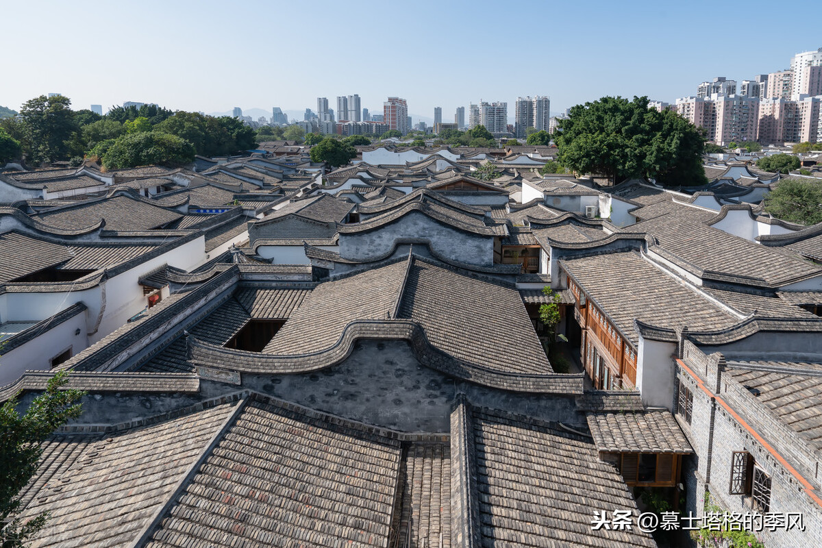 福建究竟为什么会有如此大的反差(福建这个城市成功跻身准一线，网友却纷纷吐槽表示不服，这是为何)