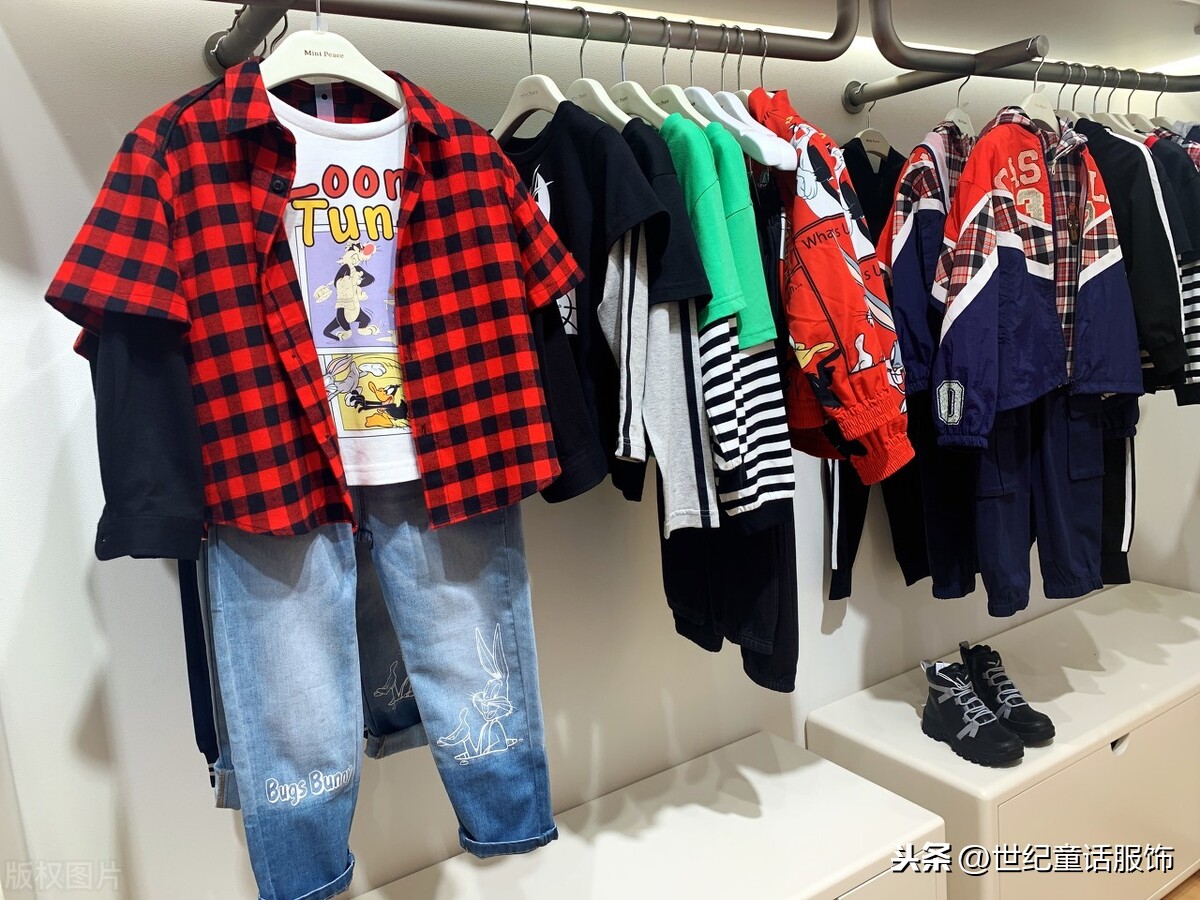 互联网衣服平台有哪些牌子（互联网衣服平台有哪些）