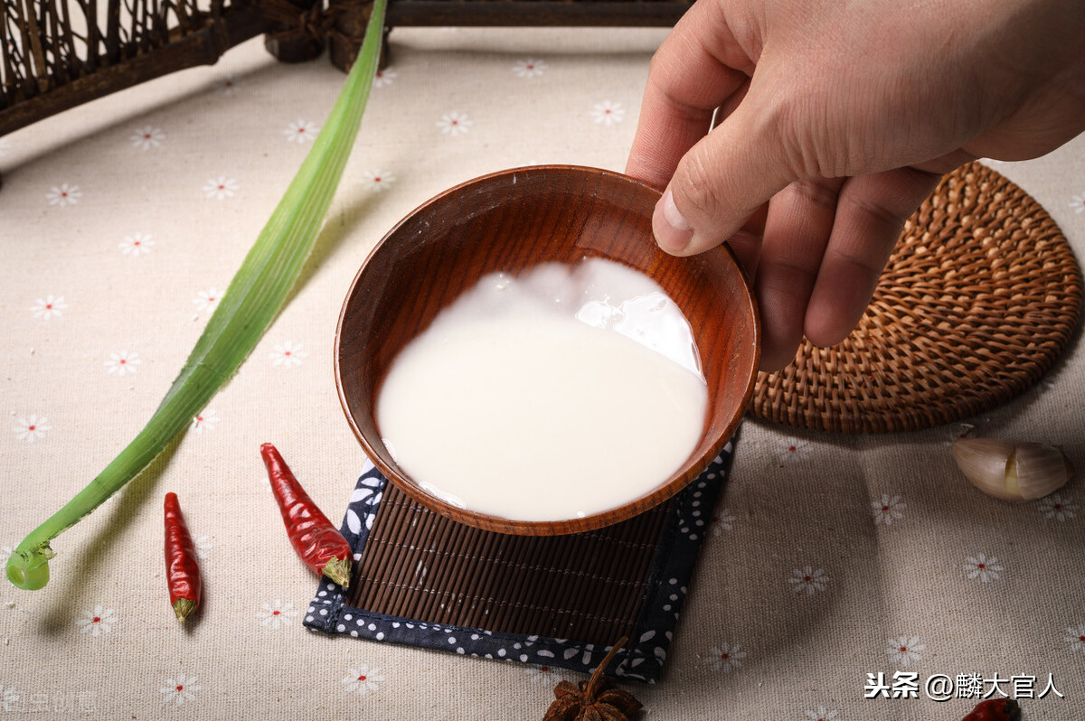 生粉是什么粉做的，厨师做饭用的生粉和淀粉的区别