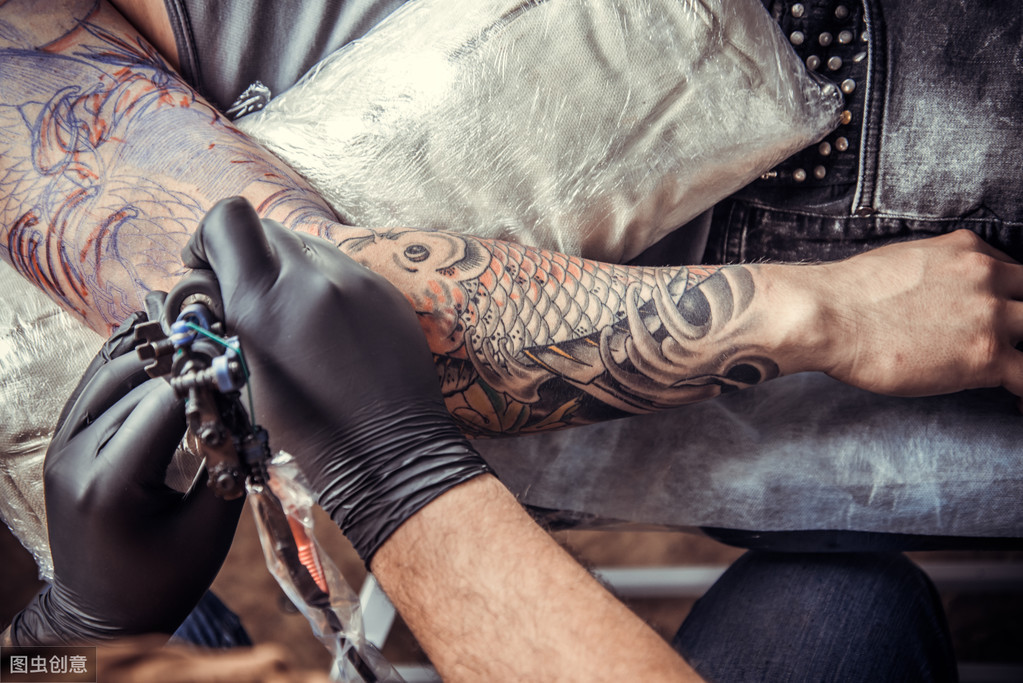 从史进身上的“九龙纹身”，看古代纹身行为的意义
