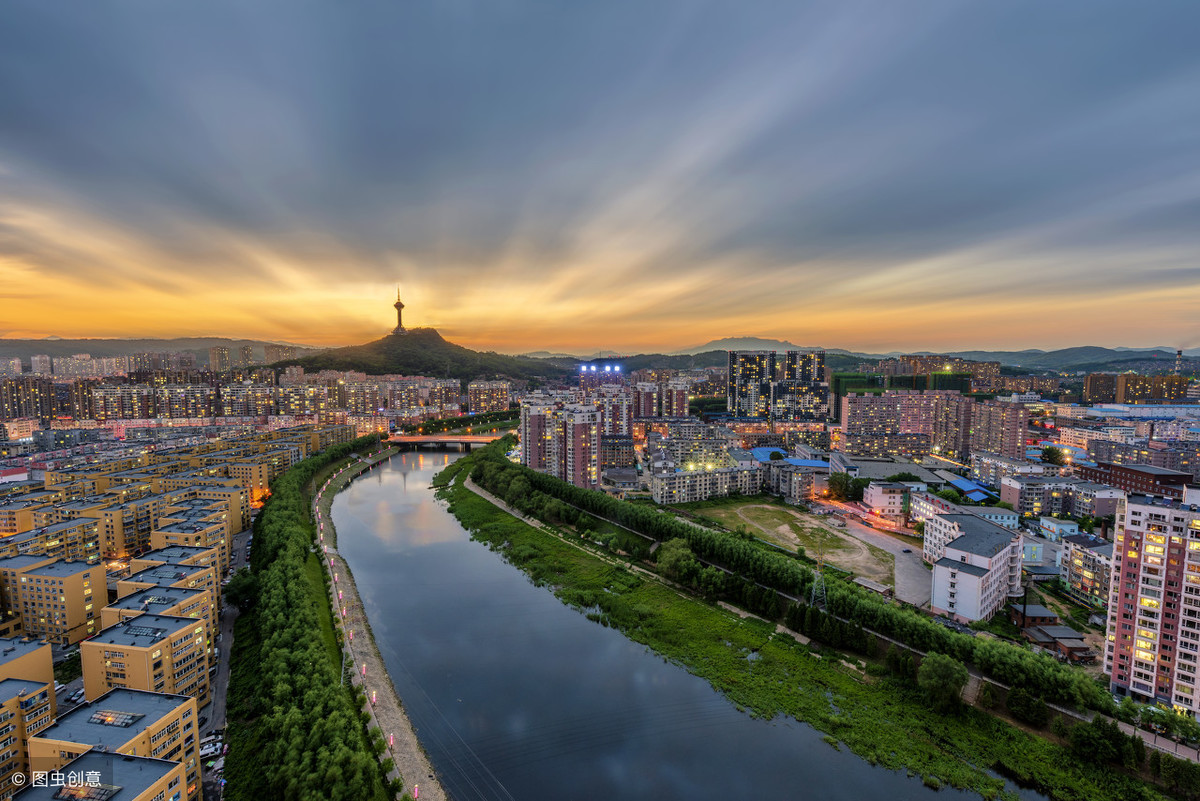 沿海,沿邊城市,是國家級邊境合作區,全國沿邊重點開發開放