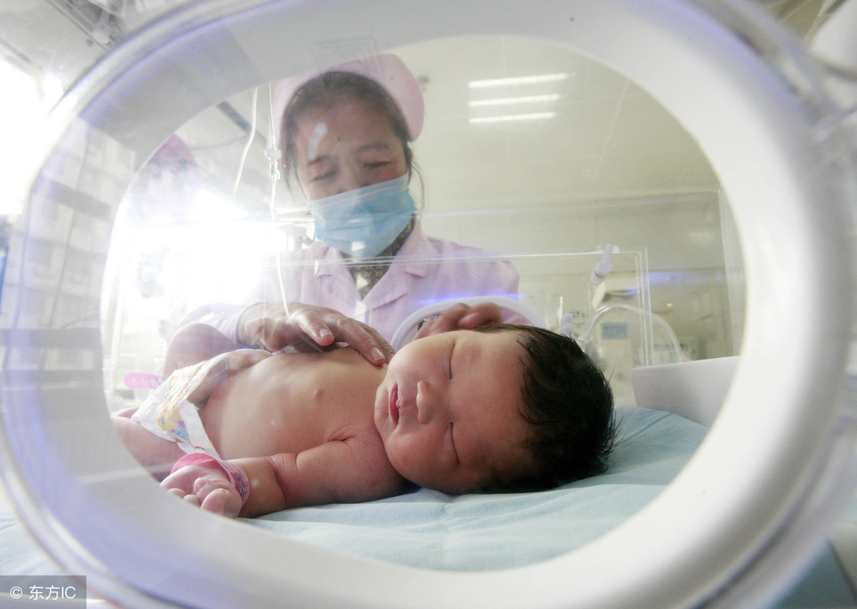 「眼底筛查」——早产宝宝清晰世界的指路灯 - 丁香园