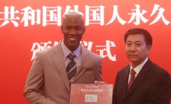 马布里为什么巅峰来到cba(独狼马布里的救赎，从NBA到CBA，没有人比他更懂中国篮球)