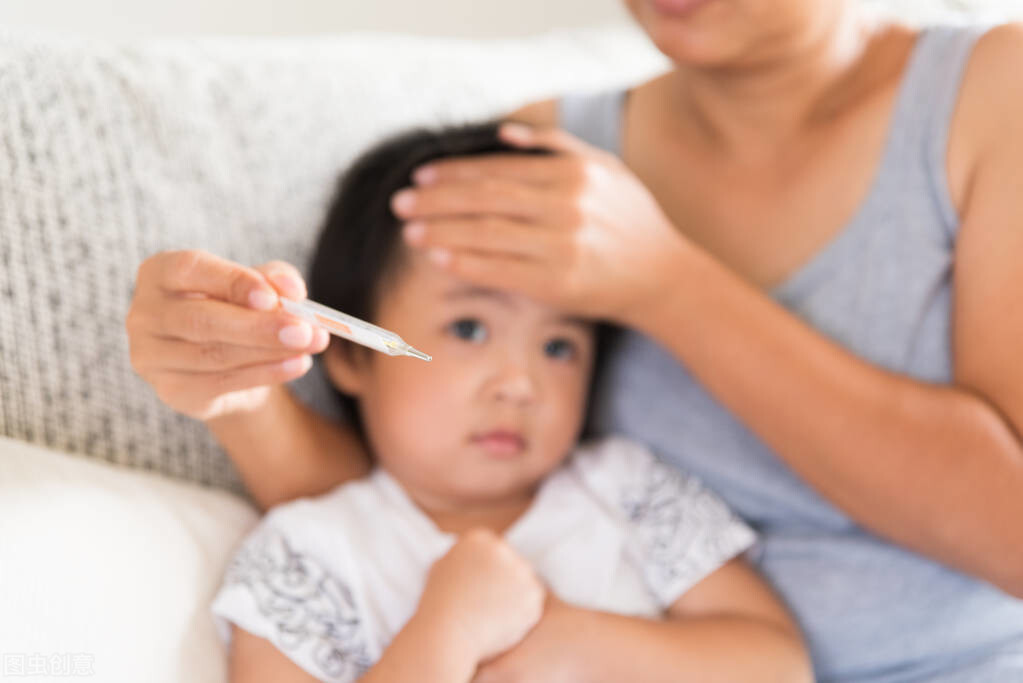 婴儿发烧怎么办怎么降温（夏季）