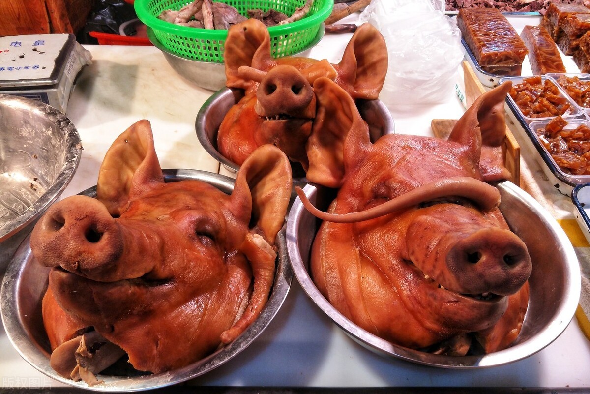 猪头肉多少钱一斤今日（猪肉多少钱一斤现在市场价2022）