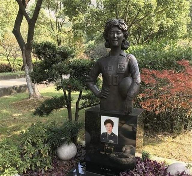 陈招娣将军墓：58岁因病早逝，触动郎平出山，一年后葬于故乡