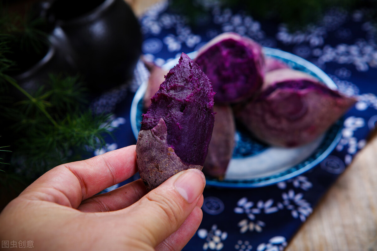 紫薯是蒸还是煮（蒸紫薯冷水下锅好还是热水）