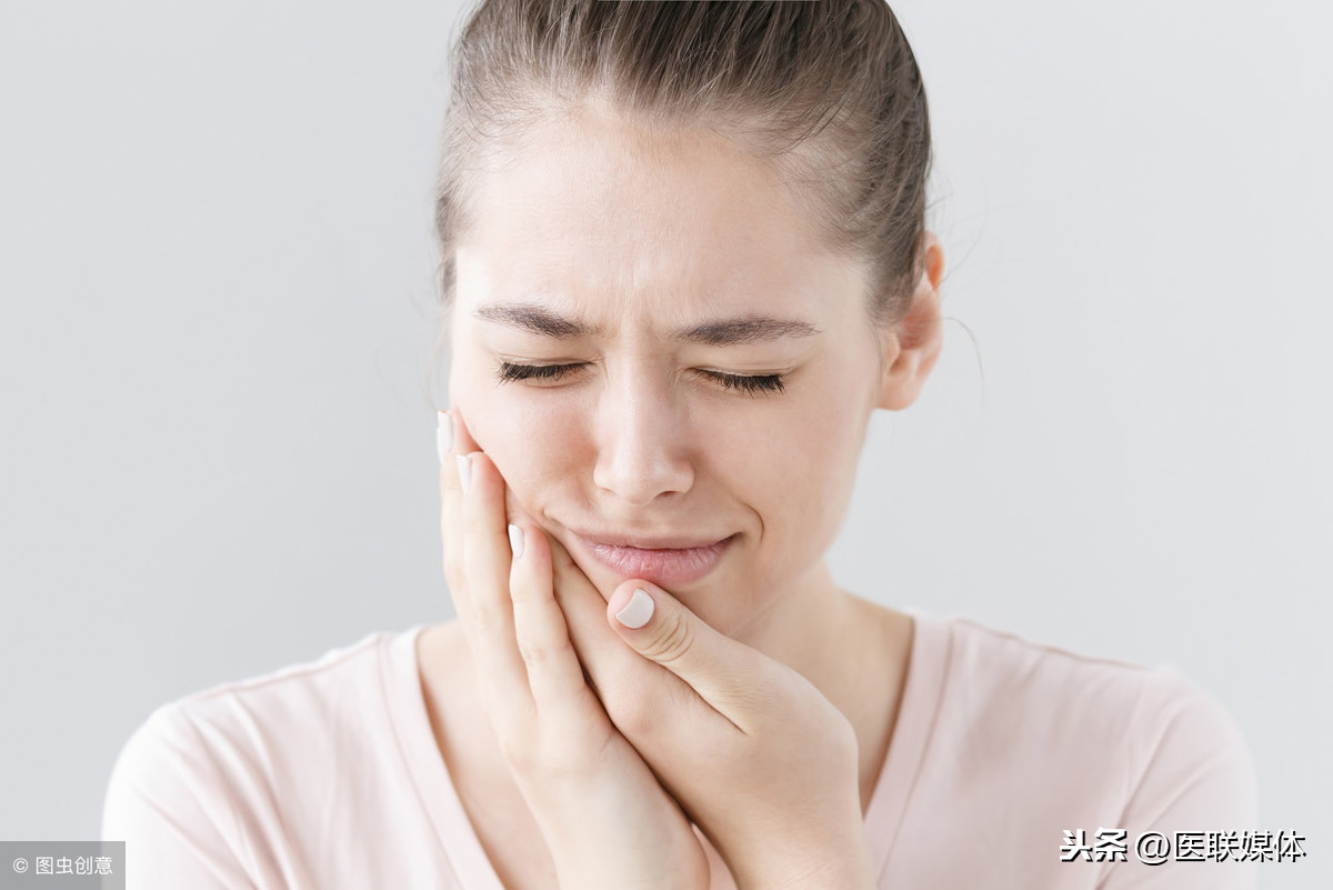 牙痛得整晚睡不着觉？这5个妙方，快速止痛效果看得见