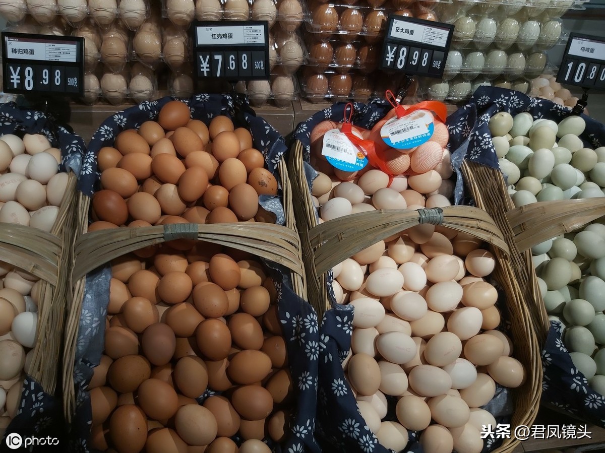 湖北宜昌：鸡蛋价格高昂 红壳鸡蛋7.68元一斤