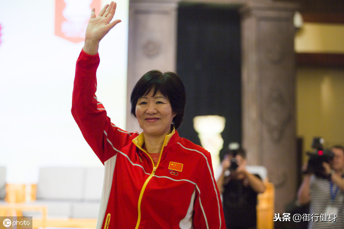 1981年女排夺冠(中国女排十夺世界冠军，1981年首次夺冠时带来的不仅仅是举国欢腾)