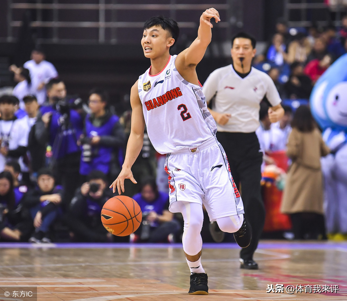 篮球明星李群(身高不足180cm，球迷担心徐杰发展前途，别急，他的模板就是李群)