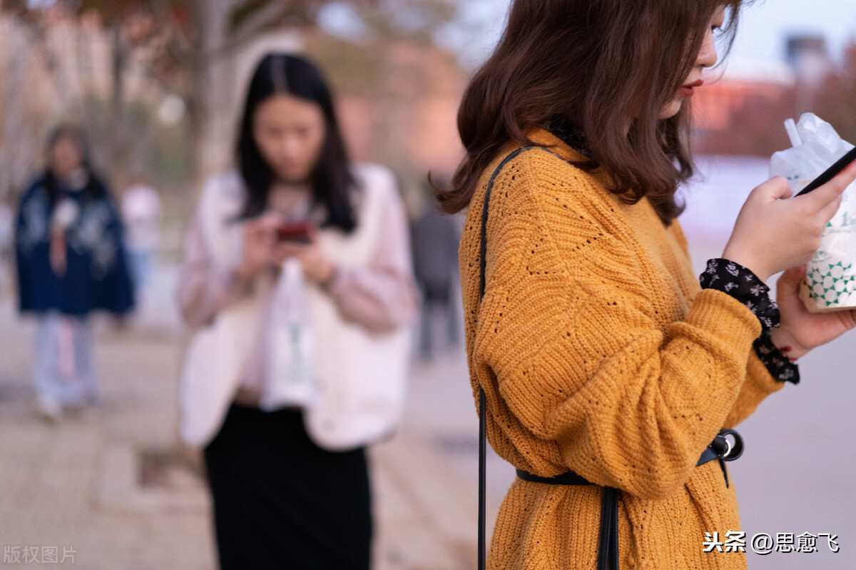 幽默换号换微信通知怎么发朋友圈（换号通知朋友圈的文案）(1)