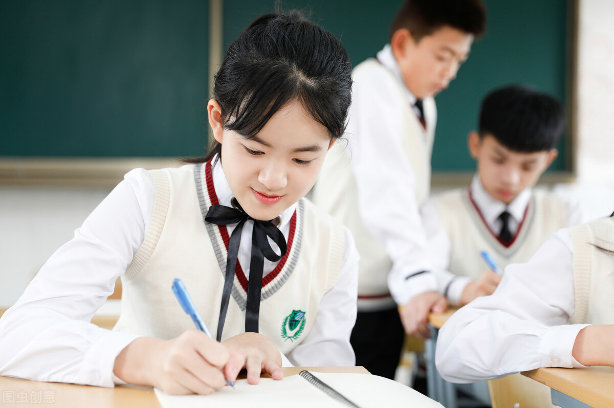 班主任工作的十忌十要，在全县宣讲