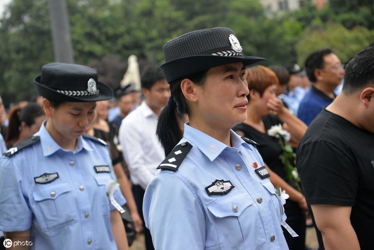 某单位招聘辅警，看完单位工资和年终奖：网友：羡慕不已