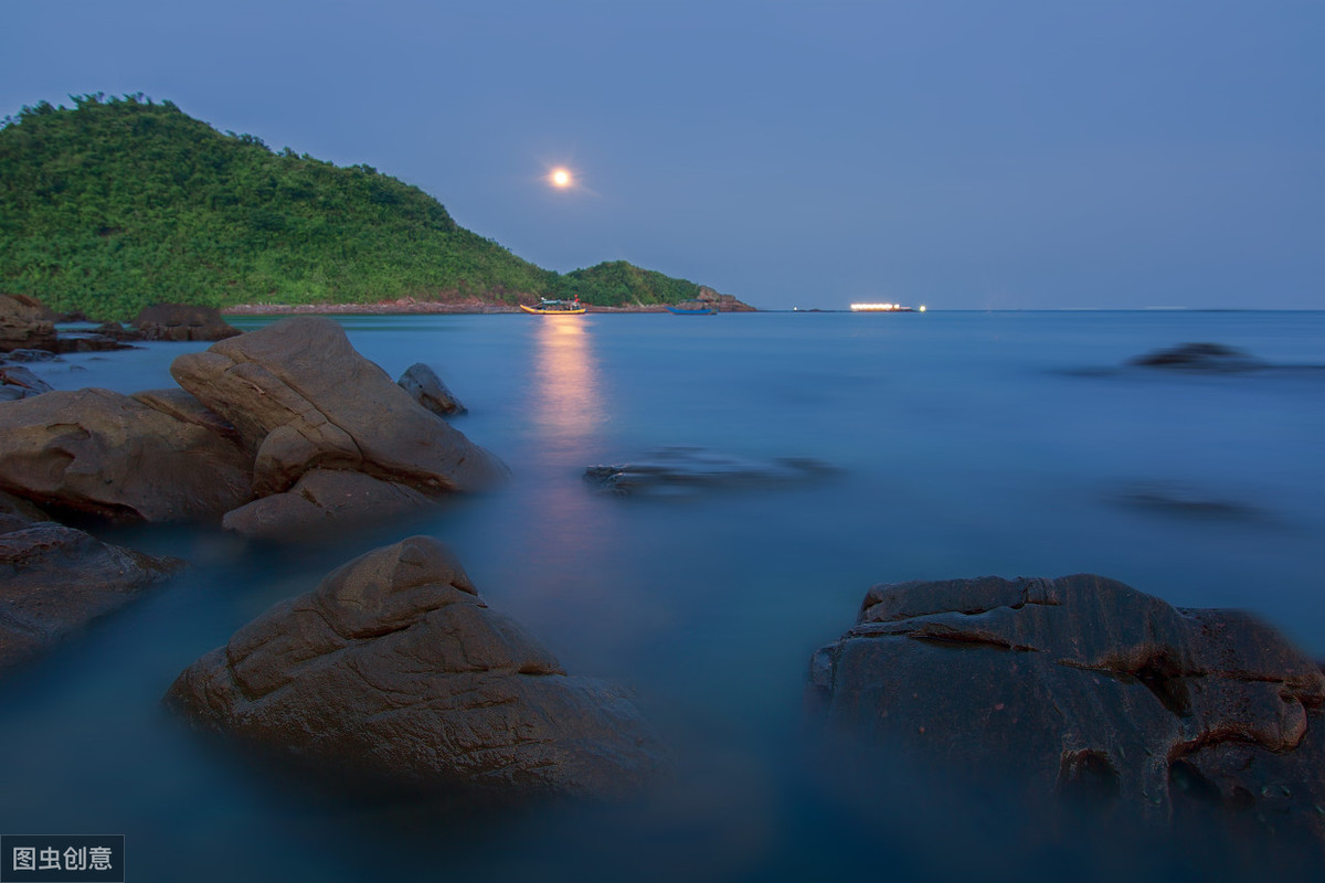 飞花令“海”，您能接几句？海上生明月，天涯共此时