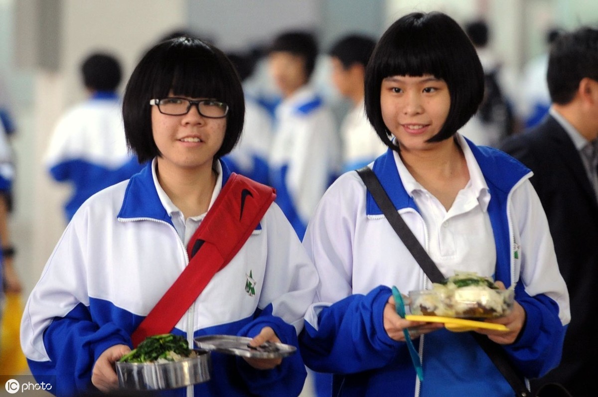 衡水中学发布的暑假温馨提示，中学圈都在学习