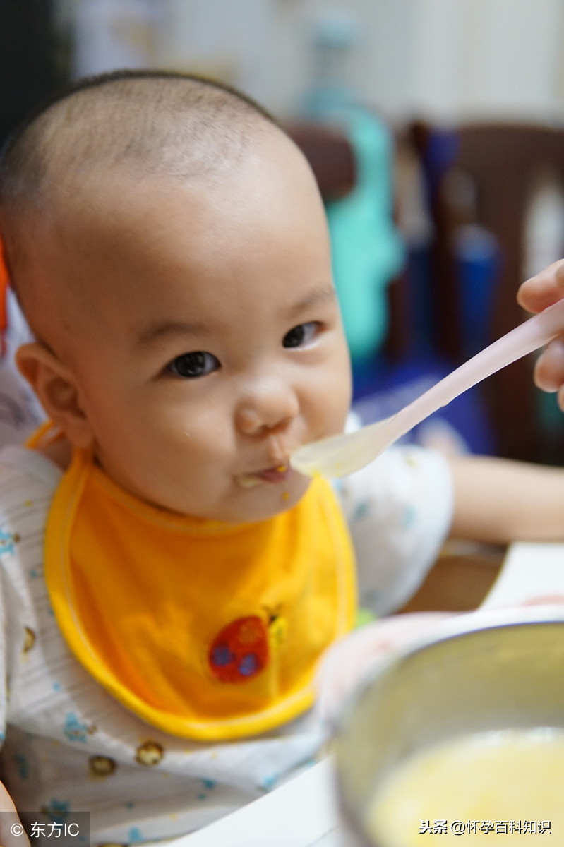 米糊喂食不当危害大，婴儿吃米粉要注意 看看你中招了吗