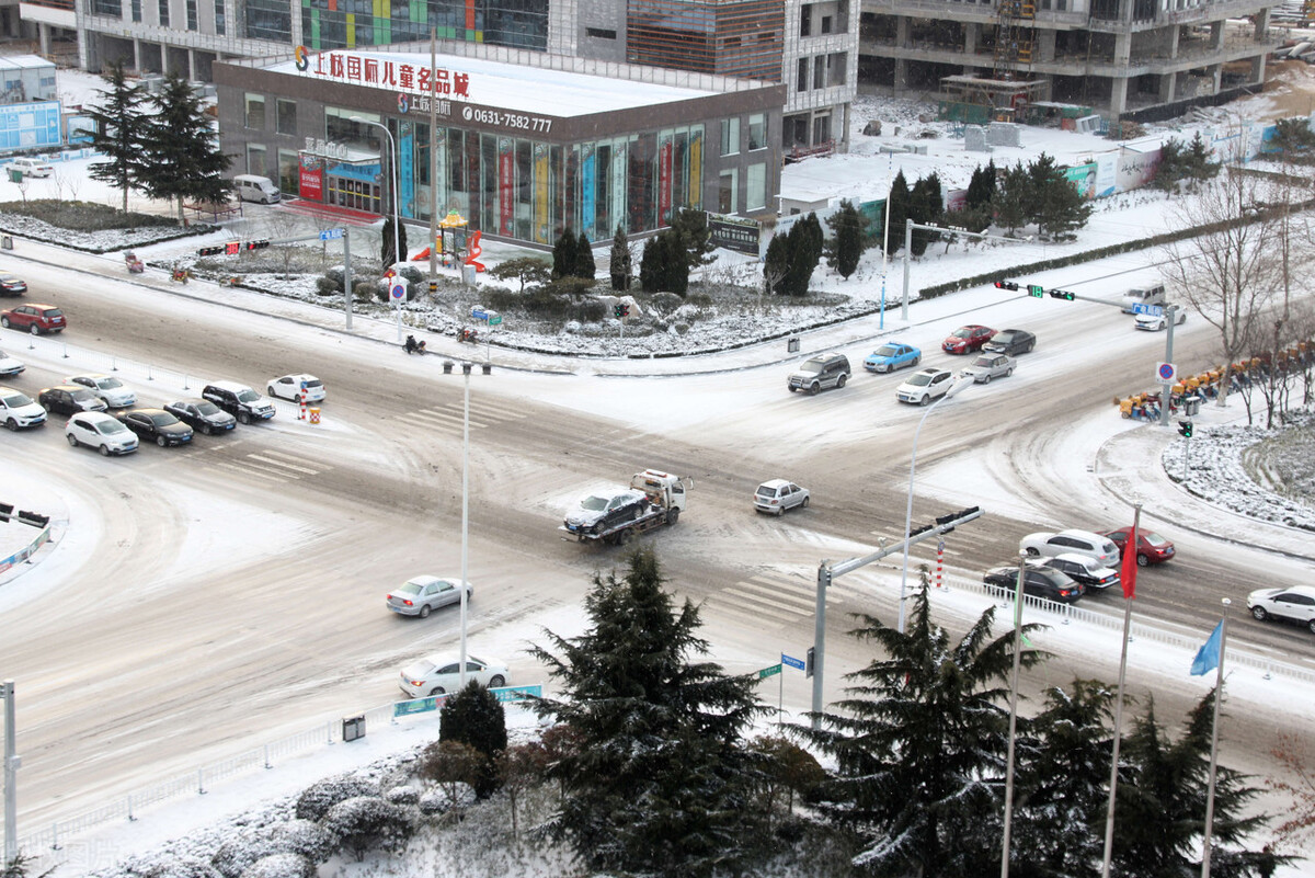 农村俗语“正月雷打雪，二月雨不歇”，啥意思？雷打雪好不好？