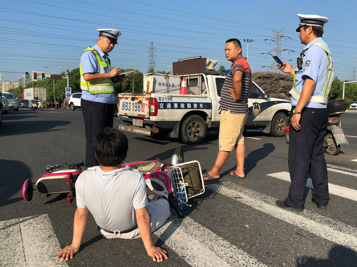 机动车交通事故调查取证申请书如何写