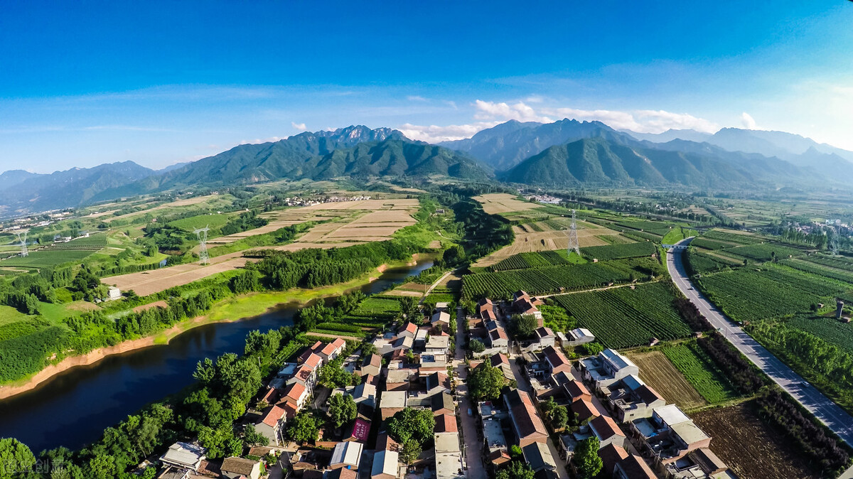 赞秦岭长歌