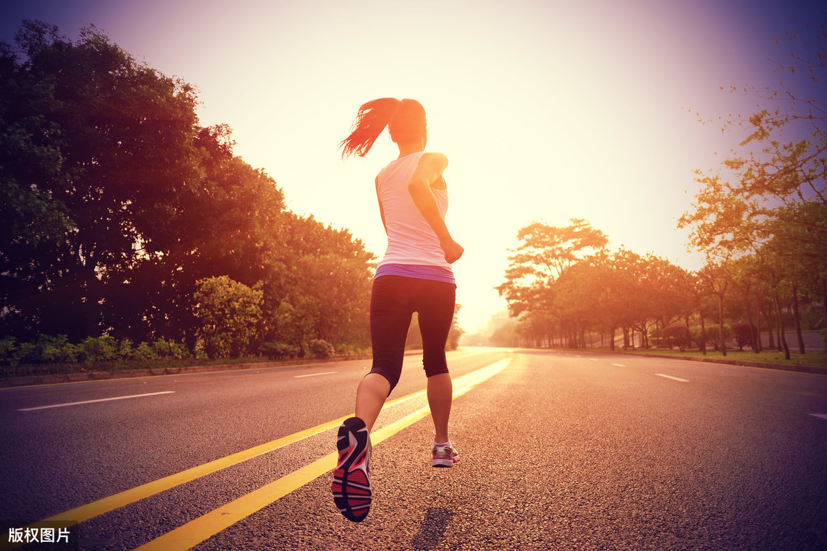 堅持每天跑步1小時，2個月後，身體會有哪些方面的變化？