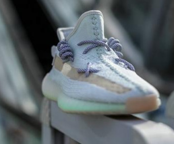 yeezy 350 v2滿天星和黑魂鞋款提前發售 椰子350鞋帶有哪些系法