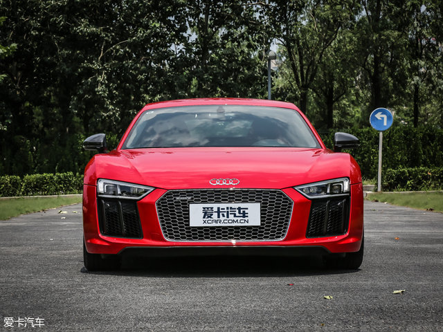 奥迪R8特别版上市售253.8万元
