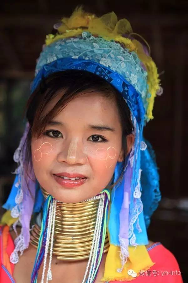 摄影 | 泰国长颈族