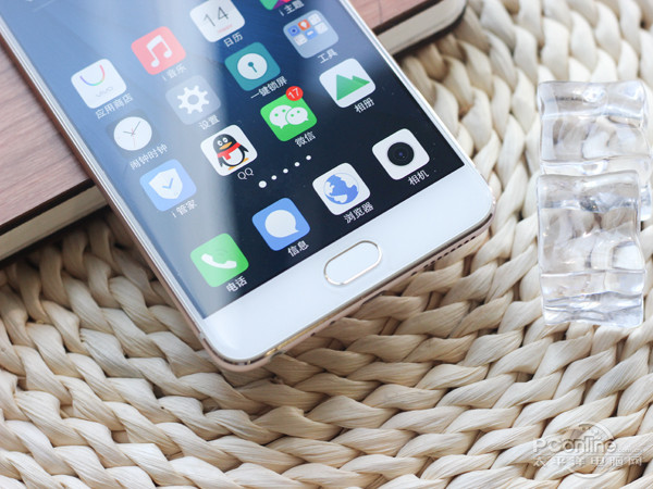 vivox7plus(vivox7plus参数价格)-世界十大百科