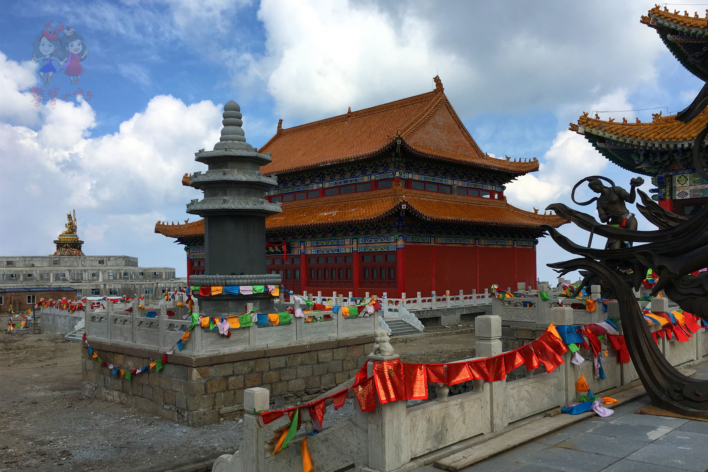 中台顶上的寺庙名叫演教寺,供奉着孺童文殊,传说文殊在这里讲道说法.