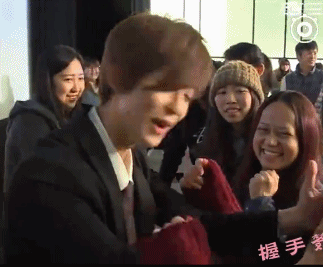 气质美女是学霸