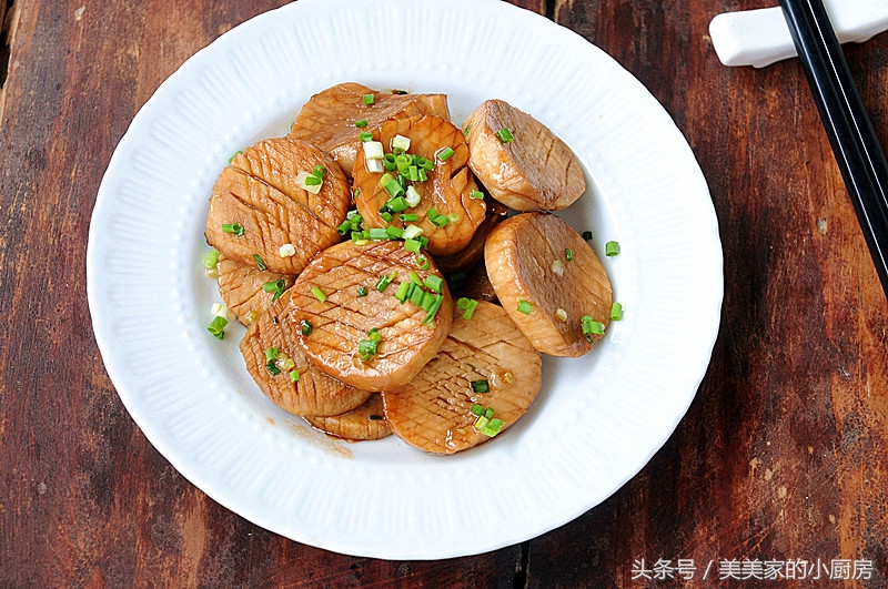 杏鲍菇这样切，看着有颜值，吃起来更入味，宴客都超级有面子