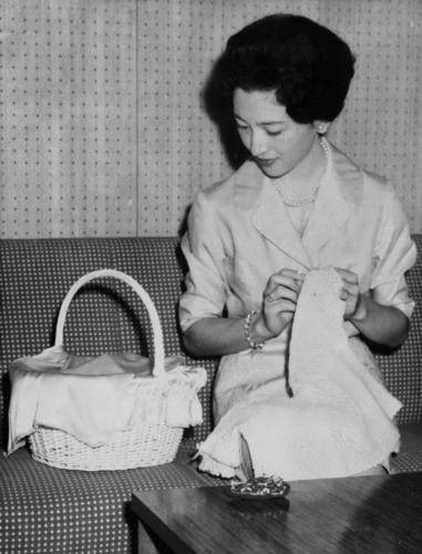 美智子：日本最美平民皇后，晚年坦言没爱过天皇，拒绝与天皇合葬