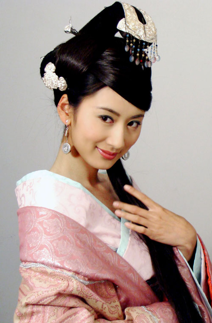 哈尔滨盛产美女，8位冰城美女，个个肤若凝脂，气质卓绝